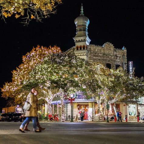 Visiting Central Texas for the holidays? Don't miss these three fantastic Christmas towns full of festive cheer, gorgeous decor, and more. Christmas Towns, 19th Century England, Christmas Main, Texas Christmas, Christmas Experiences, Texas Towns, Hallmark Movie, Hallmark Christmas Movies, Christmas Parade