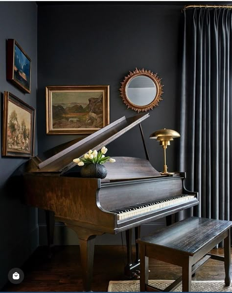 Grand Piano Decor, Piano Room Design, Grand Piano Living Room, Grand Piano Room, Company Interior Design, Piano Living Rooms, Piano Lounge, Company Interior, Piano Decor