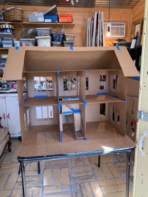 How To Make A Mini House Out Of Cardboard, Tiny House Dollhouse, Cardboard House Interior, Cardboard Dollhouse Template, Barbie Doll House Diy Cardboard, Dollhouse Walls Diy, Making A Doll House, Lps Houses Diy, Cardboard Barbie House