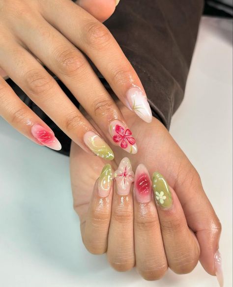 clawsforchels on insta Hottest Nail Trends, I Love Green, Nyc Nails, Trendy Nail Designs, Retro Nails, Hippie Nails, Punk Nails, Diy Acrylic Nails, Summery Nails