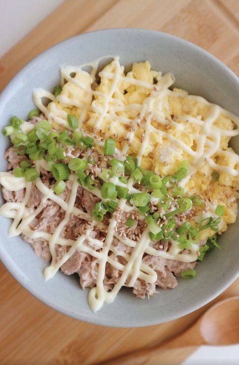 Korean Tuna Mayo Rice Bowl (Chamchi Mayo Deopbap) on the feedfeed Korean Tuna Rice, Tuna Mayo Rice, Tuna Rice Bowl, Tuna Bowl, Tuna Dinners, Tuna Rice, Recipe Korean, Tuna Mayo, Tuna And Egg