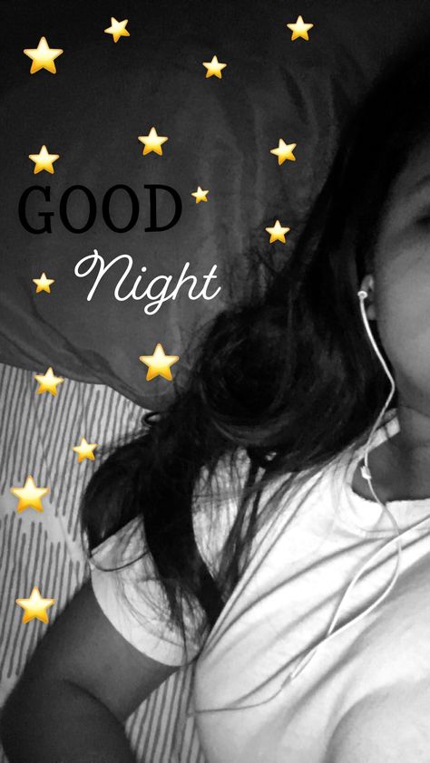 #goodnight #creative #tumbler #snapchat #life Sleeping Snap, Snapchat Makeup, Insta Board, Streak Ideas, Family Portrait Poses, Snap Snapchat, Chilli Chicken, Self Portrait Poses, Girl Sleeping