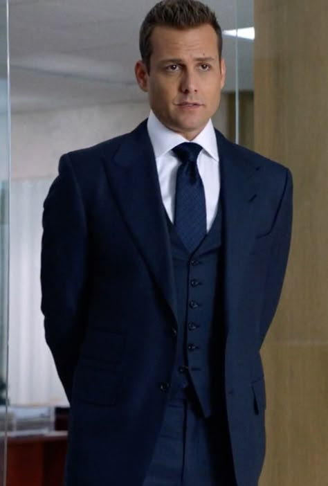 Specter Suits, Men Suits Blue, Harvey Specter Suits, Suits Harvey, Beach Wedding Suits, Suit Prom, Suits Series, Suits Tv, Suits Tv Shows