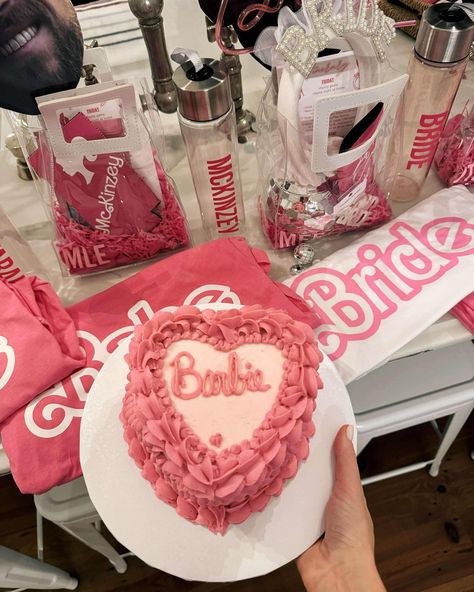 🩷🤍Come on Barbie, Let's Party!! 🩷🤍 ✨ Barbie Bridal Party Weekend Vibes! ✨ 💖 Our latest creation is a gluten-free dream! This heart-shaped beauty stole the show at an unforgettable Barbie bachelorette weekend! 🎀🌸 Perfect for a fabulous bride-to-be and her stylish crew! 💍👯‍♀️ Swipe to see every sweet detail, from the luscious vanilla cake layers to the delicate decorations. This cake is just as fun as it is delicious! 😋💖 🌸 Gluten-Free Goodness 🌸 Whether you're celebrating a special event or... Barbie Theme Bachelorette, Barbie Bachelorette Party, Barbie Bachelorette, Barbie Bridal, Cake Layers, Barbie Theme, Bachelorette Weekend, Weekend Vibes, Layer Cake