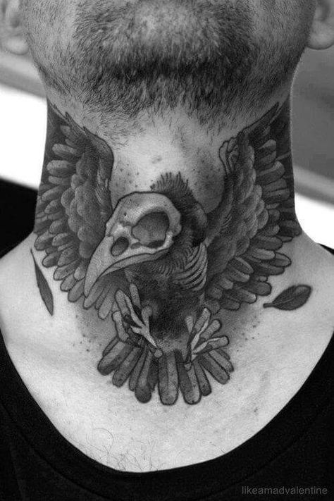 Bird Skull Tattoo, Wallpaper Trippy, Hals Tattoo Mann, Full Neck Tattoos, Gotik Tattoo, Bird Tattoo Back, Bird Tattoo Men, Best Neck Tattoos, Vogel Tattoo