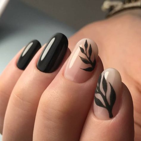 30 MODERN NAIL TRENDS TO SCREENSHOT BEFORE YOUR NEXT MANICURE - 196 Black Prom Nails, Nude Nail Designs, Black Nail Art, Modern Nails, Accent Nail, Her Nails, Black Nail Designs, Prom Nails, Beautiful Nail Art