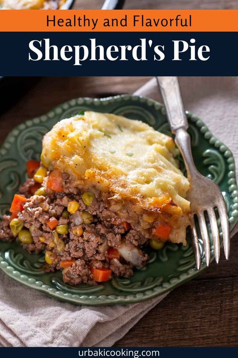 Healthy Shepherd's Pie is a nutritious and satisfying dish that provides a balanced combination of protein, vegetables, and carbohydrates. It's a perfect comfort food for those looking for a healthier option without compromising on flavor. Shepherd's Pie, also known as Cottage Pie, is a traditional British dish made with minced meat and mashed potatoes, but Healthy Shepherd's Pie uses lean ground meat and nutrient-dense vegetables for a low-calorie, high-nutrient alternative... Shepherd Pie, Minced Lamb, Easy Shepherds Pie, British Recipes, Shepards Pie, Healthy Casserole Recipes, Fantastic Recipes, Fresh Meals, Shepherds Pie Recipe