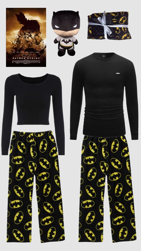 batman couple pjs Batman Couple, Couple Pjs, Pj Outfit, Matching Outfits Best Friend, Couple Fits, Rapper Outfits, Couple Pajamas, Cute Pjs, Matching Pjs