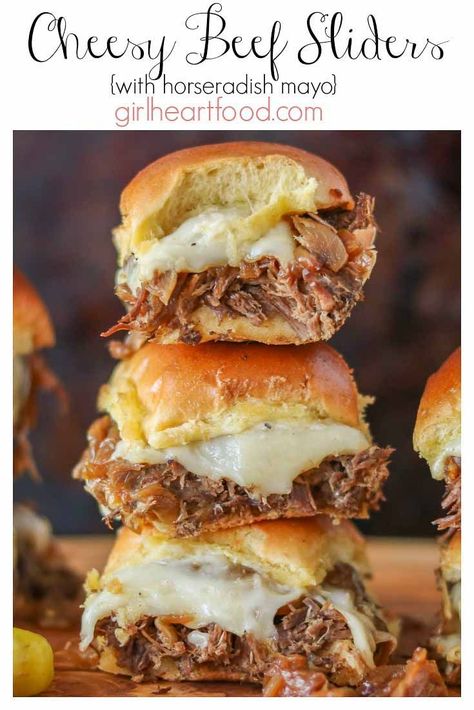 Horseradish Mayo, Sliders Recipes Beef, Easy Slider Recipes, Slider Recipe, Roast Beef Sliders, Leftover Roast Beef, Slider Sandwiches, Monte Cristo Sandwich, Leftover Beef