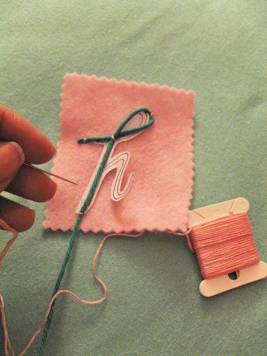 step 3 Sewing Needle, Diy Couture, Embroidery Inspiration, Embroidery Tutorials, Embroidery Techniques, Embroidery And Stitching, Felting Projects, Needle And Thread, Embroidery Applique