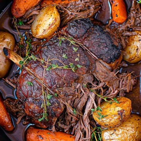 Dutch Oven Top Round Roast Slow Cooker Round Roast, Round Roast Recipes, Roast In Dutch Oven, Top Round Roast Recipe, Bottom Round Roast Recipes, Round Roast Recipe, Beef Roast Crock Pot, Top Round Roast, Dutch Oven Beef