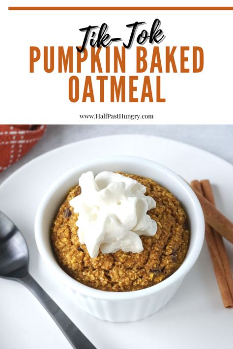 Pumpkin Baked Oatmeal For One, Pumpkin Baked Oats For One, Individual Baked Pumpkin Oatmeal, Paleo Pumpkin Baked Oatmeal, Baked Oatmeal Mug, Pumpkin Baked Oatmeal Recipes, Baked Oatmeal In A Mug, Pumpkin Pie Baked Oats, Baked Oats For One