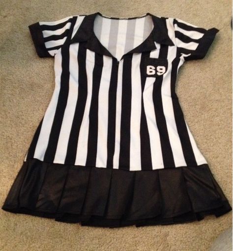 Referee Halloween Costumes, Referee Costume Womens, Referee Costume, Core Clothes, Costume Inspo, Halloween Costume Outfits, Costume Outfits, Halloween Disfraces, Costume Ideas