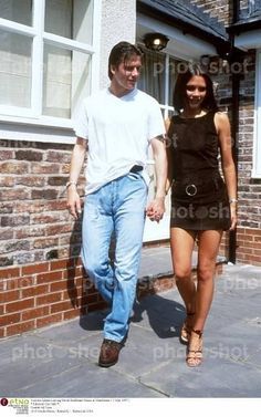 #USA David Beckham Style, Posh And Becks, The Spice Girls, Victoria And David, Victoria Beckham Outfits, David And Victoria Beckham, Posh Spice, Victoria Beckham Style, Posh Style