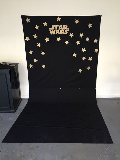 Star Wars photo backdrop Star Wars Backdrop, 12 Month Pictures, Star Wars Diy, Party Boy, Christmas Play, 2024 Christmas, Star Wars Pictures, Star Wars Party, Boy Birthday Parties