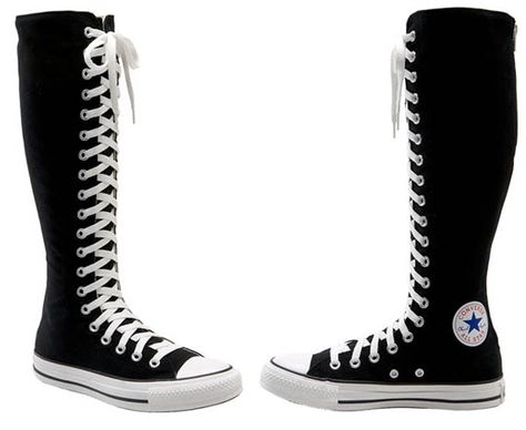 Botas altas Converse - http://www.bezzia.com/botas-altas-converse/ Knee High Sneakers, Knee High Converse, Canvas Converse, Converse Boots, High Top Converse, Girls Converse, Converse Black, Latest Shoe Trends, White Converse