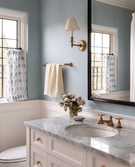 Light And Airy Small Bathroom, Baby Blue Bathroom Ideas, Powder Blue Bathroom, Classic Style Bathroom, Blue Powder Room, Makeover Kamar Mandi, Bunny Williams, Nancy Meyers, Timeless Home