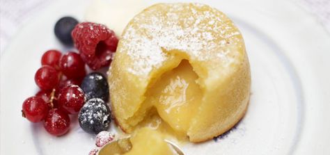 These wickedly gooey puds can be made in advance and kept in the fridge until you’re ready to cook them. White Chocolate Fondant Recipe, White Chocolat, Egg White Recipes, Jamie Oliver Recipes, Romantic Meals, Chocolate Fondant, Jamie Oliver, Special Recipes, Sweets Desserts