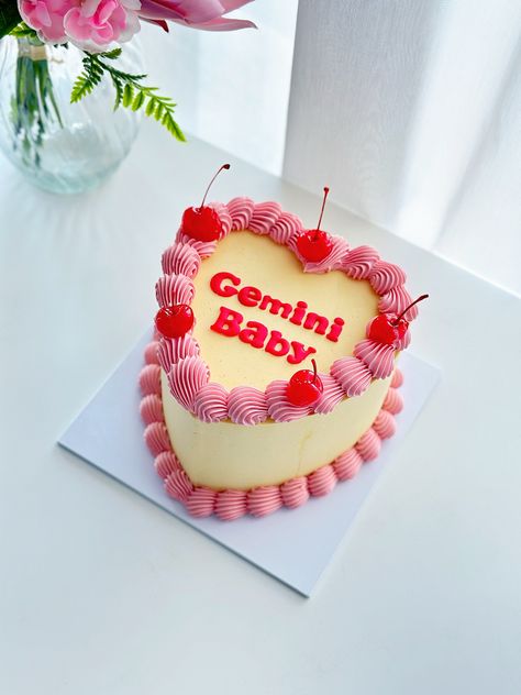 Sweeetheart Cake available to order via email:sweeetcakeart@gmail.com Gemini Cake Birthday, Birthday Cake Gemini, Gemini Baby Cake, Gemini Heart Cake, Gemini Cake Ideas, Gemini Birthday Cake, Gemini Party, Gemini Cake, Retro Birthday Cake