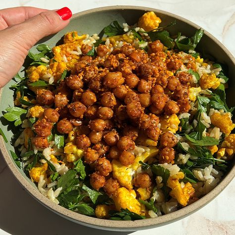 Crispy Chickpea Rice Bowl Brown Rice Bowl Vegetarian, Brown Rice Veggie Bowl, Chickpea Rice Bowl, Rice Bowls Vegetarian, Chickpea And Rice, Brown Rice Bowl, Chickpea Rice, Crispy Chickpea, Crispy Chickpeas