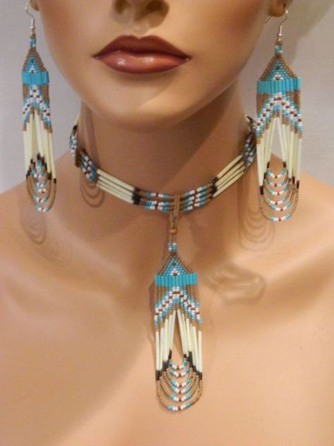 Native American Beadwork Patterns, Seed Bead Jewelry Patterns, Native American Earrings, Native American Beaded Earrings, Beaded Earrings Patterns, Native Jewelry, Native American Beading, Popular Jewelry, Beaded Jewelry Patterns