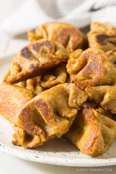 Paleo Chinese Dumplings – A tantalizing and inventive Potstickers Recipe that is gluten free, grain free, dairy free, and fits easily into a healthy diet plan! Dumplings Recipe Chinese, Garlic Ginger Chicken, Potstickers Recipe, Cooking Chinese Food, Chicken Spring Rolls, A Spicy Perspective, Dip Sauce, Chinese Dumplings, Crab Rangoon