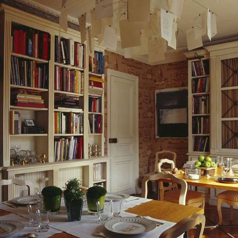 Small Bedroom Interior, Graydon Carter, Moving Apartment, London Flat, Parisian Apartment, English Country House, Antique Decor, House Garden, Modern Room