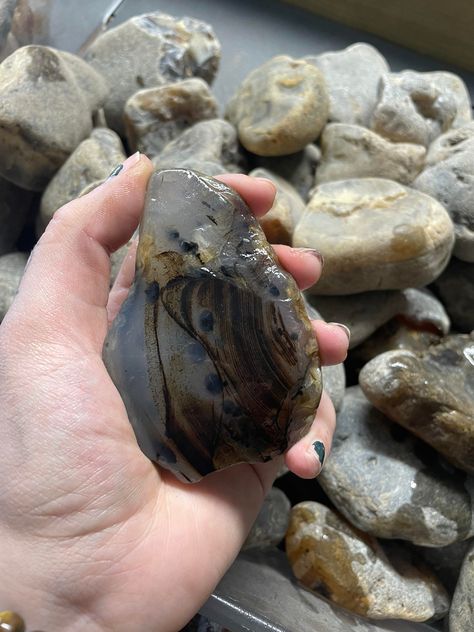 Straight from the Yellowstone River in Montana. Montana agate that has minimal fractures and color. Big enough for slabbing. 10 pounds per order. *pictures are not of exact rocks sent, used for an example. Some pictures may be wet to show the colors that enrich the agate. Montana Agate Shack is just off the alluvial gravel of the yellowstone river. With a small store based in Forsyth Montana. Eddie White is a federally certified Captain, that does guided river trips on the Yellowstone River in Montana. www.mtagateshack.com Montana Vacation, Yellowstone River, Small Store, River Trip, Billings Mt, Montana Agate, 10 Pounds, Stone Rocks, Some Pictures