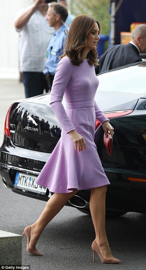 Ducesa Kate, Kate Middleton Legs, Düşes Kate, Kate And William, Princesse Kate Middleton, Estilo Kate Middleton, Kate Middleton Pictures, Kate And Pippa, Princesa Kate Middleton