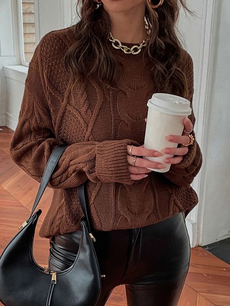 Brown Jumper Outfit, Black Slacks Outfit, Brown Top Outfit, Cable Knit Sweater Outfit, Knitted Top Outfit, Sweater Women Outfit, Brown Cable Knit Sweater, Fall Aesthetic Outfit, Winter Sweater Outfits