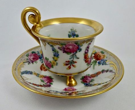 Unique Tea Cups, Novelty Teapots, Antique Tea Cups, Dresden Porcelain, Pottery Teapots, Porcelain Tableware, Vintage Teacups, Teapots And Cups, Antique Tea