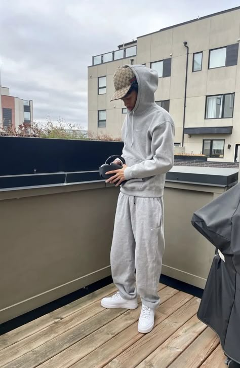 Men Tracksuit Outfit, Airport Outfit Men, Ensemble Nike, Uk Street Style, Timberland Boots Outfit Mens, Timberland Boots Outfit, Guys Fits, Drippy Outfit, Drip Outfit Men