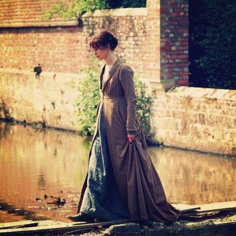 Lizzy (2005's 'Pride & Prejudice') Lizzie Bennet, Pride And Prejudice 2005, Elizabeth Bennet, Costume Drama, Flowy Maxi Dress, Keira Knightley, The Perfect Guy, Enchanted Garden, Long Sleeves Coats