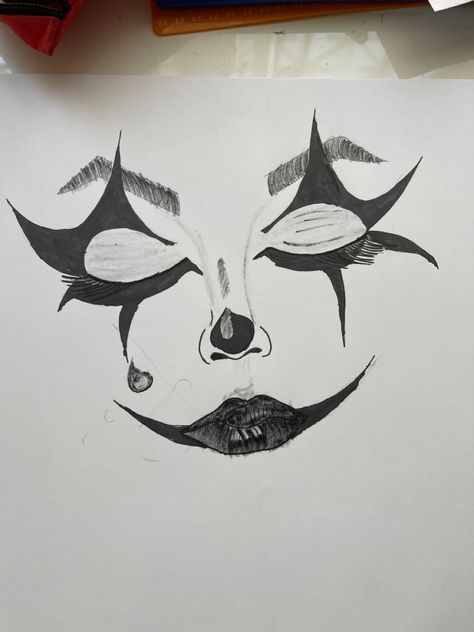 Depiction of a sad clown with a tear falling down her chin Halloween Drawings People, Pretty Clown Drawing, Small Clown Drawing, Cute But Scary Drawings, Clown Face Drawing Easy, How To Draw A Clown, Scary Things To Draw For Beginners, Scary Drawing Ideas Creepy Easy, Clown Eyes Drawing