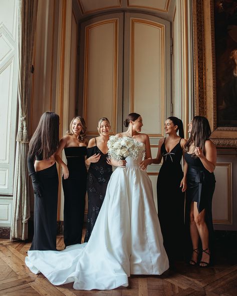 « The magic starts here. » ✨ Leah’s getting-ready moments were a true reflection of grace and beauty, surrounded by her amazing glam team and closest friends. From the final touches of hair and makeup to the reveal with her stunning bridesmaids, each moment was filled with elegance and joy. 👑 With her bridal party in sleek black dresses, the vibe was nothing short of royal. These intimate moments of laughter, anticipation, and love set the perfect tone for an unforgettable day. 💫 As a Dest... Bridesmaids Getting Ready Pictures, Bridesmaid Getting Ready Photos, Getting Ready Pictures, Bridesmaids Getting Ready, Glam Team, Bridesmaid Getting Ready, The Vibe, Hair And Makeup, Black Dresses