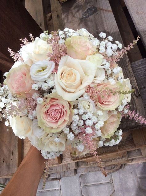 Bouquet Of Flowers For Bride, Wedding Flower Bouquets For Bride, Blush Pink Wedding Flowers Bride Bouquets Peonies, Flower Bouquet For Wedding Bride, Wedding Bouquets Bride Roses, Wedding Bouquets With Roses, Bouquet Of Flowers Wedding Simple, Bidermajer Wedding Bouquets, Pink Wedding Flowers Bouquet