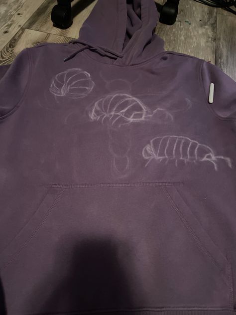 diy, depop, bugs, alex g, bleach painting Bleach Wings Hoodie, Painted Hoodie Diy, Diy Hoodie Ideas, Bleach Clothes Diy, Bleach Art Hoodie, Bleach Hoodie Designs, Bleach Clothes Design, Bleach Art Clothes, Bleach Painting Clothes