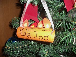 Yule Log Ornament Crafts for Preschool Yule Activities, Solstice Crafts, Yule Ideas, Yule Logs, Yule Crafts, Christmas Around The World, Easy Christmas Ornaments, Christmas In Europe, French Christmas