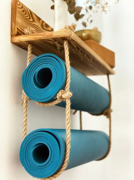 Home Yoga Room, Zen Room, Zen Space, Hemma Diy, Yoga Space, Gym Room, Yoga Room, Meditation Space, Meditation Room