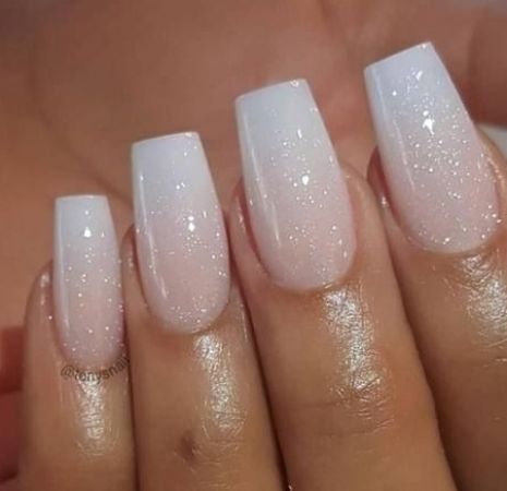 Prom Nails Classy, French Manicure Glitter, Wedding Nail Art Design, Video Makeup, Classy Prom, Milky Nails, Gold Prom, Nails Purple, White Prom