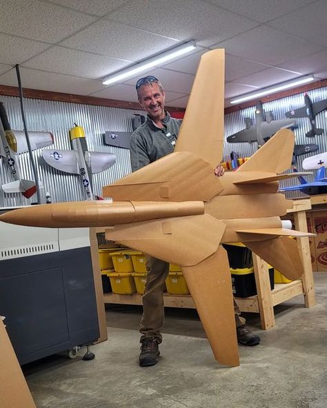 Diy Rc Plane, Cardboard Airplane, Something Big Is Coming, Rc Plane Plans, Avion Rc, Airplane Models, Aviation Decor, Rocket Design, Plane Model