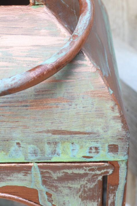 Use this technique for creating a faux copper look with patina! How To Age Copper Diy, Aged Copper Roof, Faux Copper Patina Diy, How To Patina Copper, Aging Copper, Patina Diy, Copper Mailbox, Faux Painting Techniques, How To Make Metal