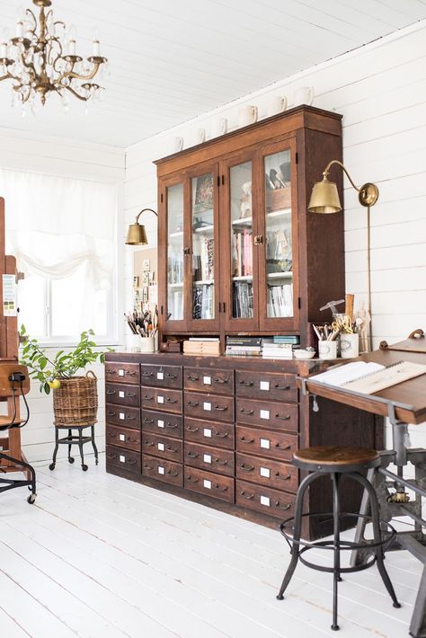 Marian Parsons - Women Create Vintage Industrial Desk, Trendy Farmhouse, Farmhouse Style Lighting, Fresh Farmhouse, Miss Mustard Seed, Second Hand Furniture, Mustard Seeds, Moving Furniture, Work Spaces