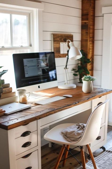 Rustic Farmhouse Office Ideas for Cozy Workspaces Rustic Farmhouse Office, Farmhouse Office Ideas, Vintage Office Furniture, Cottage Office, Office And Guest Room, Chic Home Office, Cozy Workspace, Rustic Home Offices, Site Office