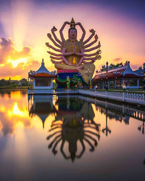 Explore Koh Samui's serene temples, rich cultural tapestry. Capture breathtaking panoramic views, intricate architecture and peaceful moments of reflection. #KohSamuiTemples #CulturalJourney #SereneSights #ThaiArchitecture #ExploreThailand #DiscoverThailand #BucketListThailand Temples In Thailand, Thailand Koh Samui, Ko Samui Thailand, Intricate Architecture, Temple Thailand, Thailand Trip, Ko Samui, Peaceful Moments, Travel Picture Ideas