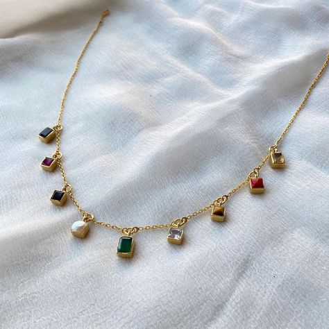 Light Weight Gold Chain Designs, Light Necklace Designs, Less Weight Gold Necklace, Light Weight Necklace Designs, Light Gold Necklace, Handmade Necklaces Beads, Simple Gold Necklace Designs, Navratan Necklace, Light Weight Gold Jewellery