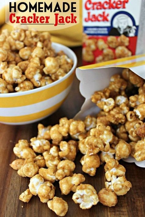 This homemade Cracker Jacks recipe tastes just like the store version. Enjoy the thick caramel and peanuts in this homemade Cracker Jacks recipe. Starbucks Cinnamon Dolce Latte, Popcorn Ideas, Cinnamon Dolce Latte, Popcorn Mix, Salted Peanuts, Popcorn Treats, Cinnamon Dolce, Homemade Crackers, Cracker Jack