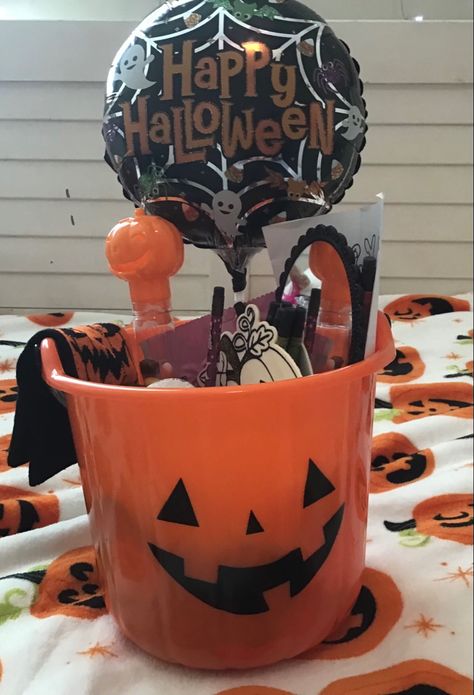 Boo Basket Dollar Tree, Halloween Basket Ideas For Friends, Ghost Slime, Paint Pumpkin, Dollar Tree Baskets, Dollar Tree Mirrors, Tree Mirror, Halloween Basket, Halloween Baskets