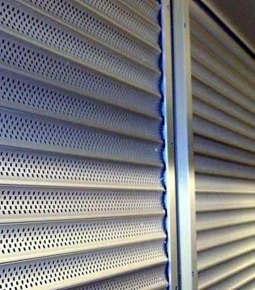 Shop Shutter, Iron Window Grill, Retail Display Cases, Window Grids, Security Shutters, Screened Porch Designs, Shutter Designs, Rolling Shutter, Mini Rolls