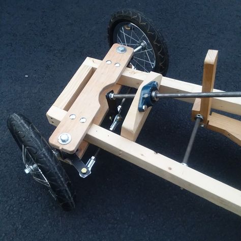 Wooden Go Kart, Soap Box Racer, Soap Box Cars, Woodworking Plans Storage, Build A Go Kart, Go Kart Frame, Homemade Go Kart, Go Cart, Powered Bicycle